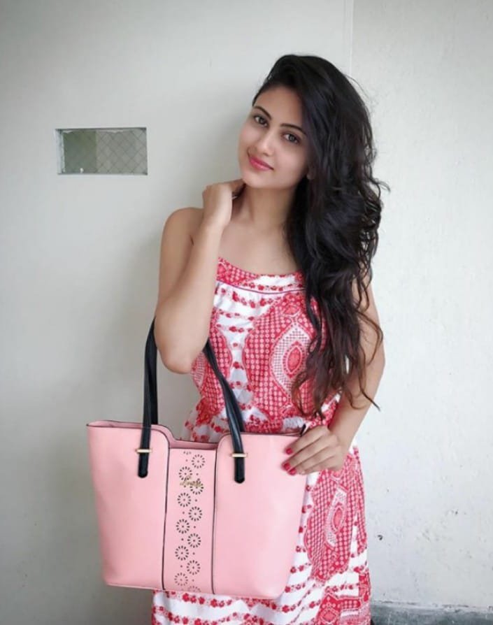 Roshni Mehra
